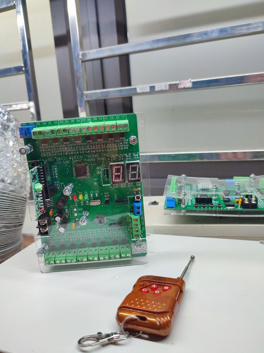 Combo trọn bộ xử lý LED cầu thang cảm ứng