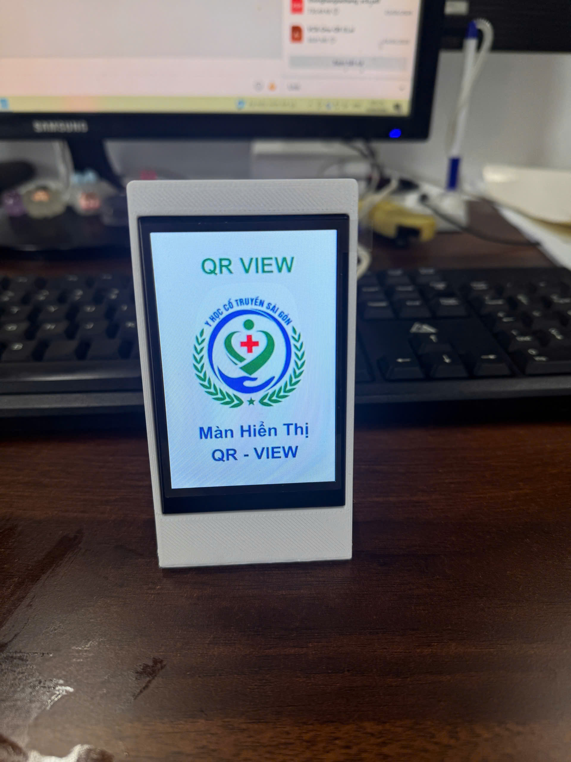 Màn Hình Hiển Thị QR Động QRView - Chính Hãng OXU